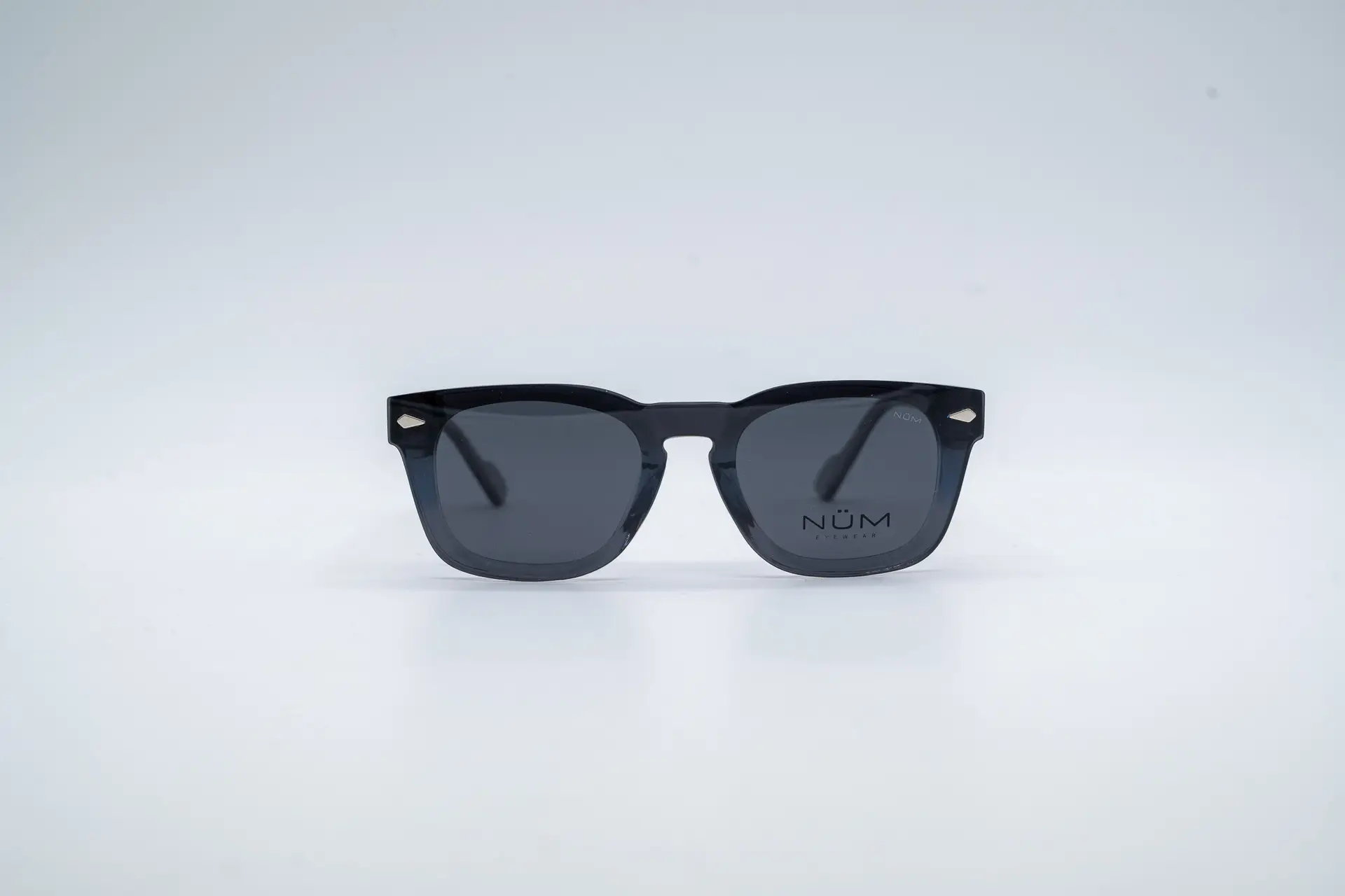 Alex-gris-bleu-clip-1