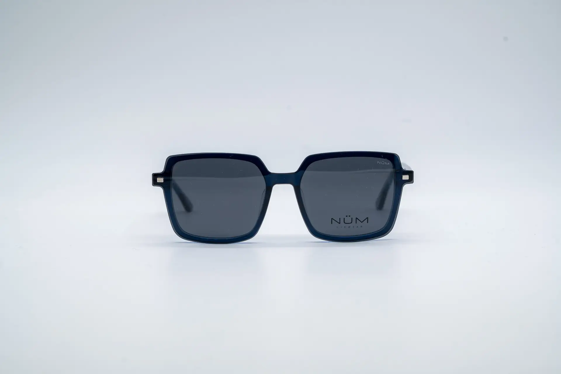 Loan-bleu-clip-1
