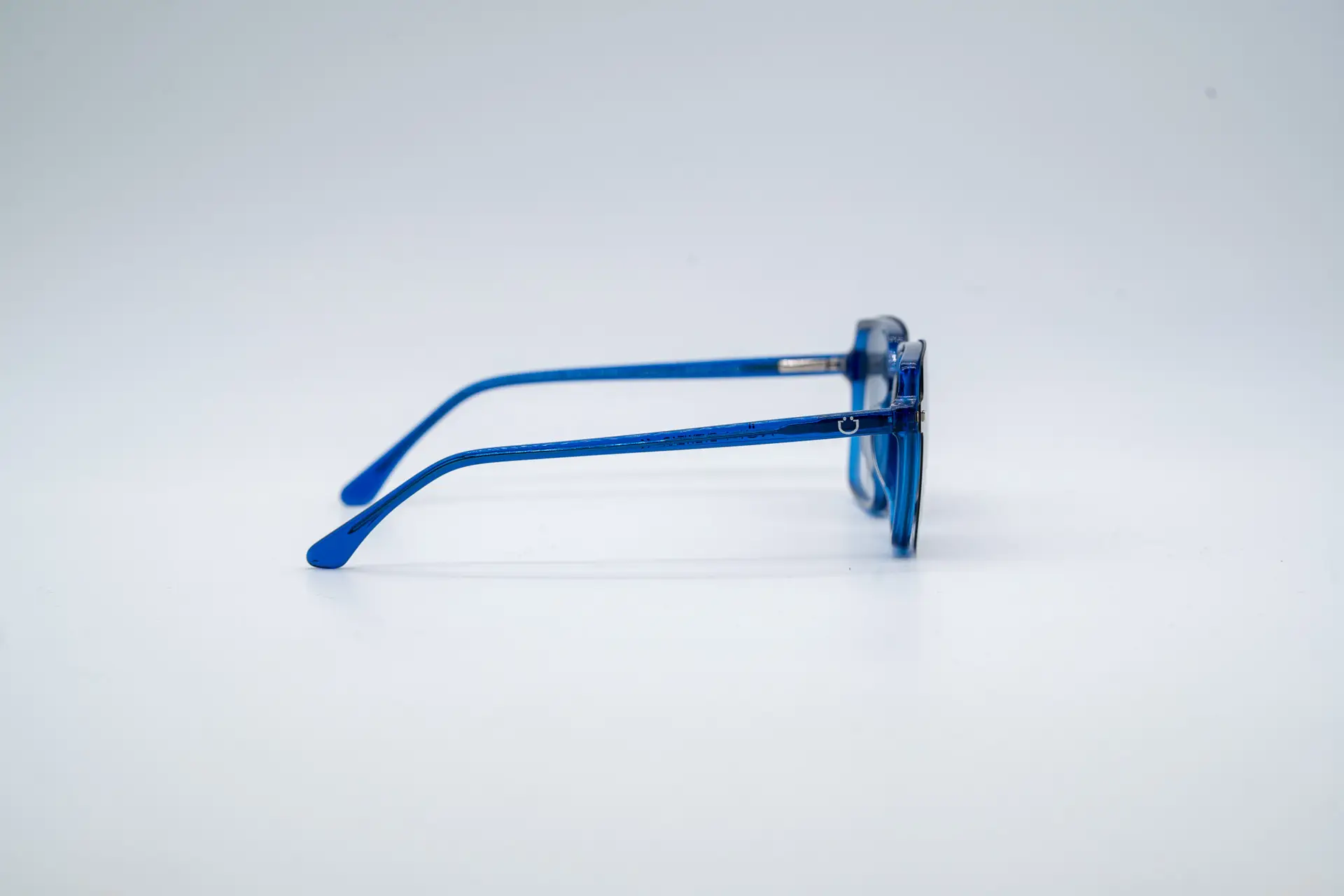 Loan-bleu-clip-3