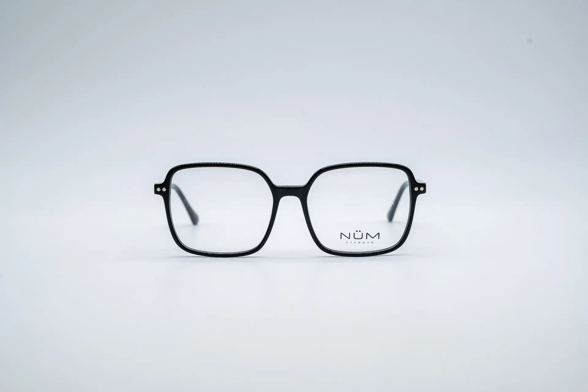 Nina-noir-sansclip-1