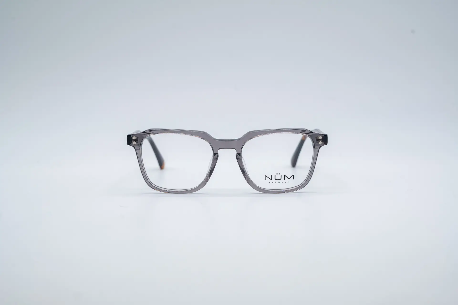 Sacha-gris-sansclip-1